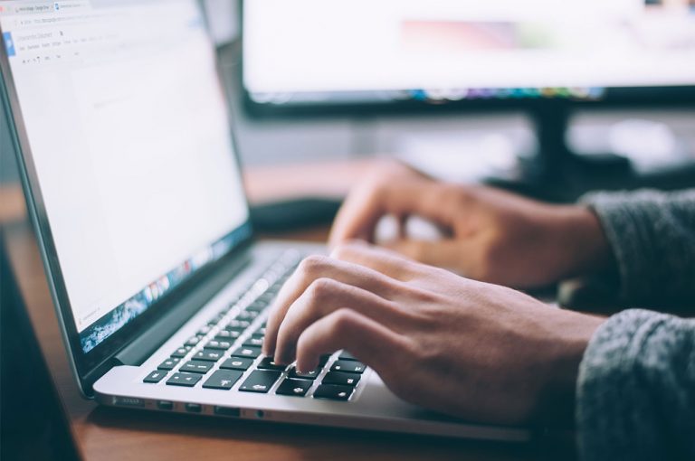 Online Community Management [4 Benefits]